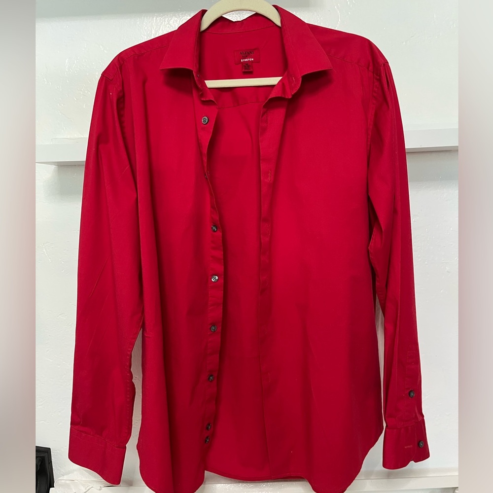 Man Red Casual Button Down ShirtSzM